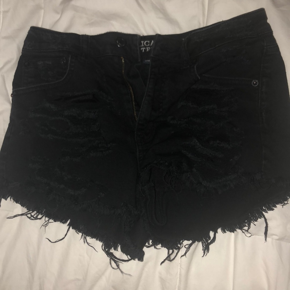 American Eagle black high waisted shorts